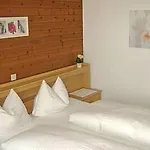Angerer Alpine Und Familienappartements Tirol شقة فندقية 4*