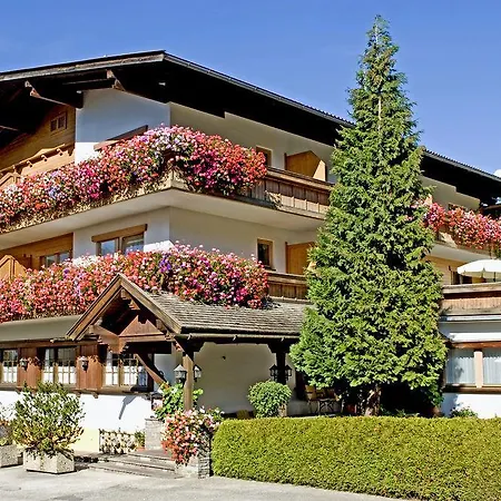 Angerer Alpine Und Familienappartements Tirol