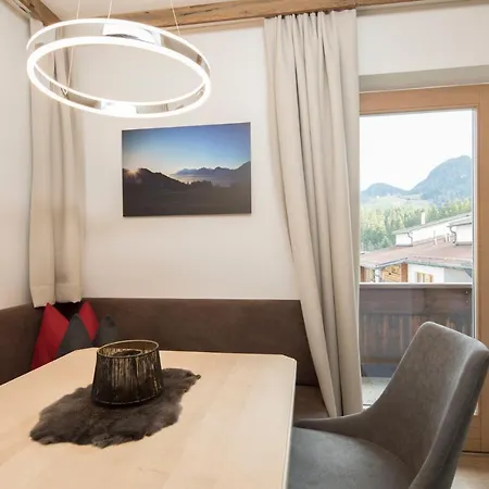 Angerer Alpine Und Familienappartements Tirol Апарт-отель