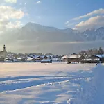 Angerer Alpine Und Familienappartements Tirol 公寓式酒店 里斯奥尔巴赫塔