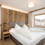Apartmanhotel Angerer Alpine Und Familienappartements Tirol