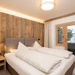 Angerer Alpine Und Familienappartements Tirol Apartmanhotel