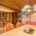 Angerer Alpine Und Familienappartements Tirol 4*