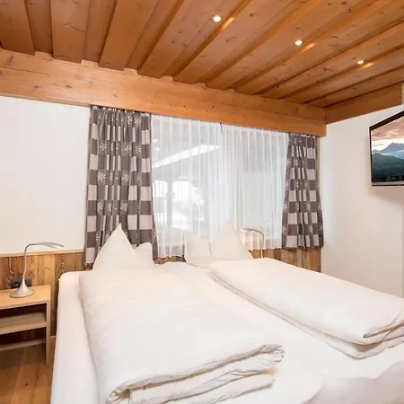 Aparthotel Angerer Alpine Suiten Und Familienappartements Tirol