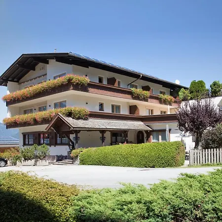 Angerer Alpine Und Familienappartements Tirol 아파트호텔 2*