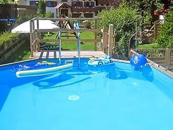 Angerer Alpine Und Familienappartements Tirol 4*