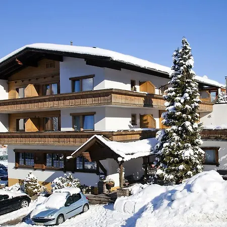 Angerer Alpine Suiten Und Familienappartements Tirol Lägenhetshotell