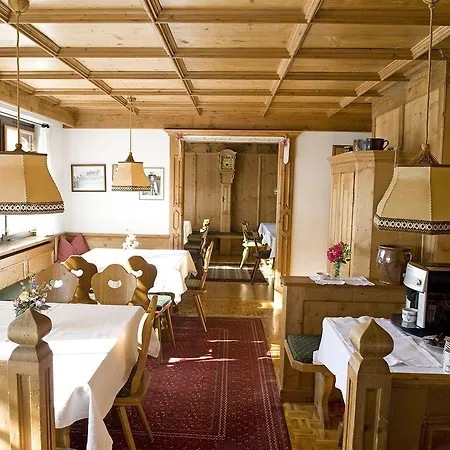 公寓式酒店 Angerer Alpine Und Familienappartements Tirol 里斯奥尔巴赫塔
