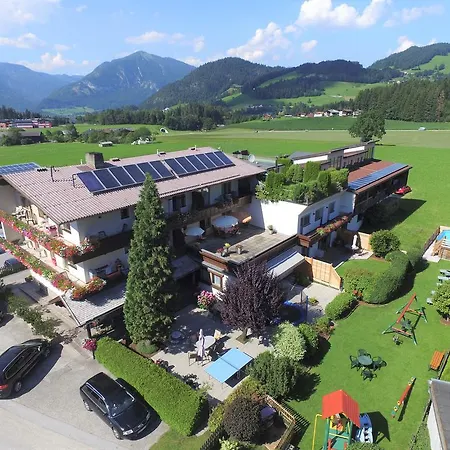 Angerer Alpine Suiten Und Familienappartements Tirol