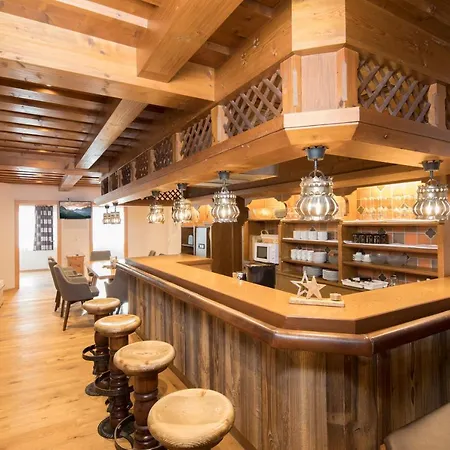 Angerer Alpine Und Familienappartements Tirol